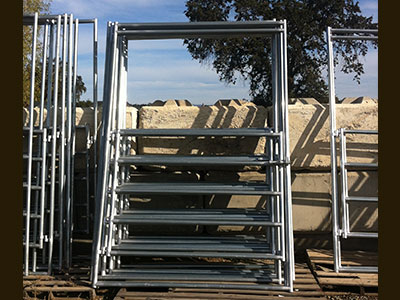 6ft x 9ft 5 Rail Ride Thru Gate